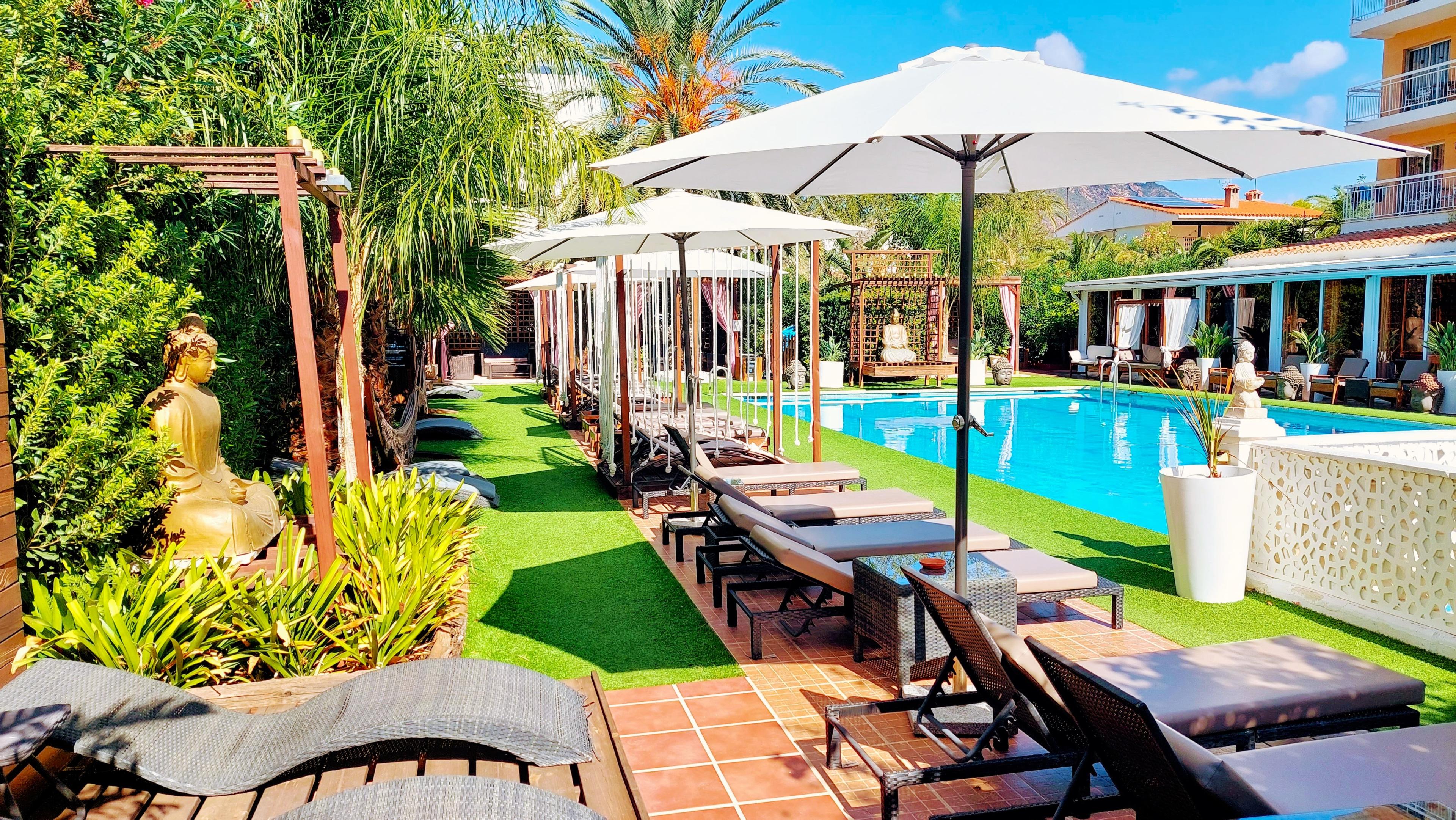 La Piscina del Hotel