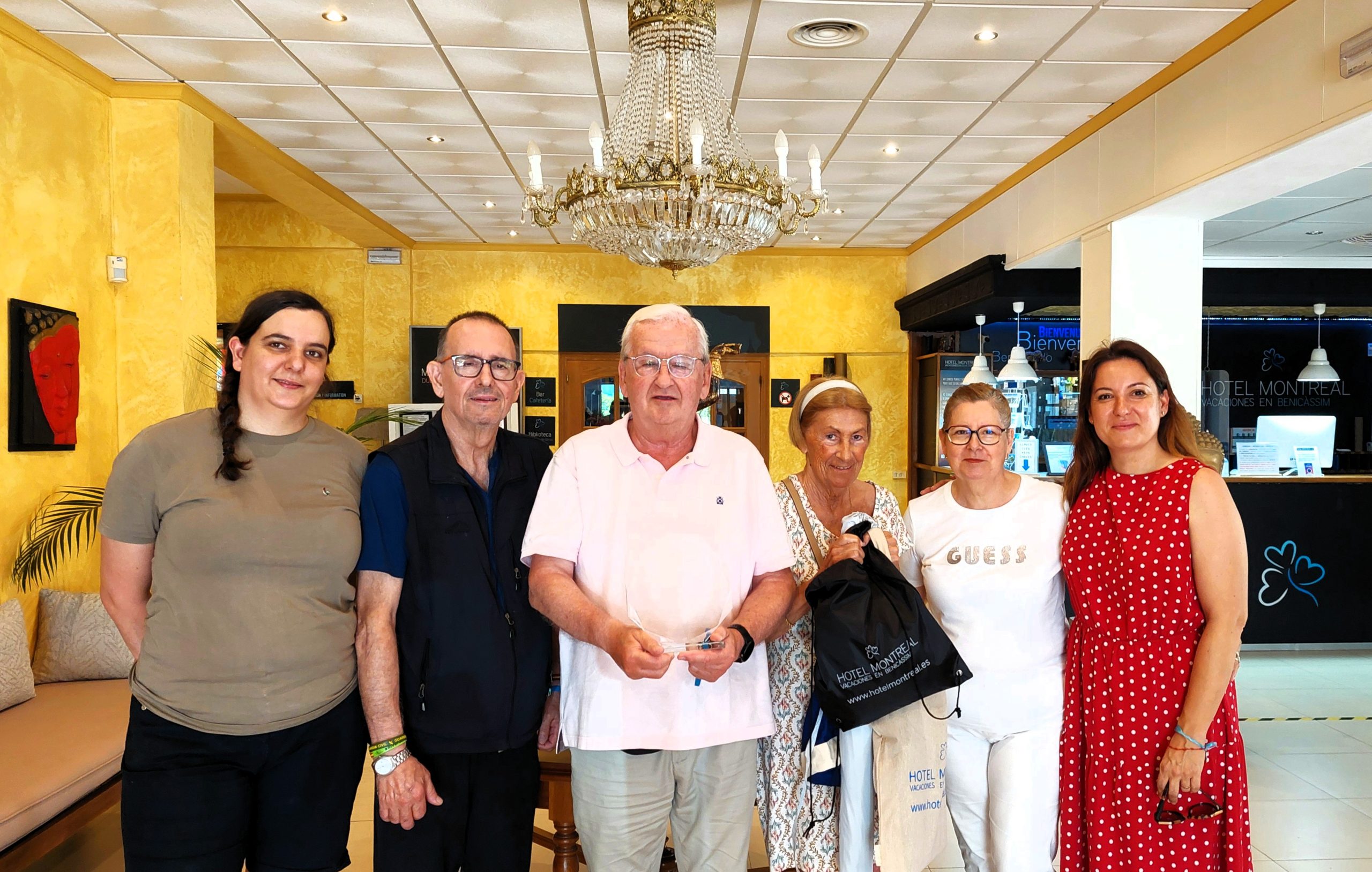 Homenaje Clientes Hotel Montreal